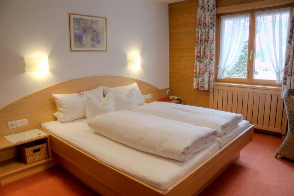 Pension Christophorus Hotel Garni Partenen Kamer foto